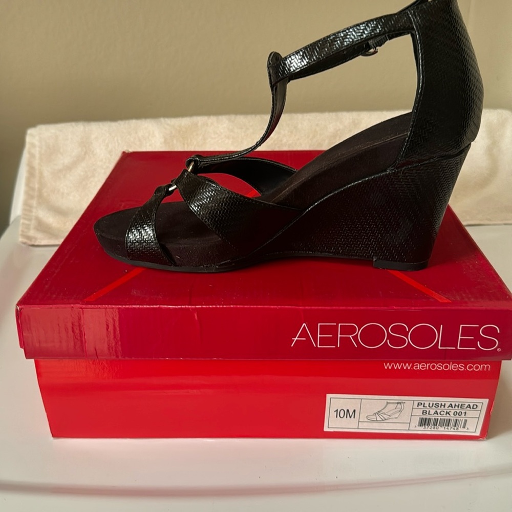 Aerosoles Plush Ahead
